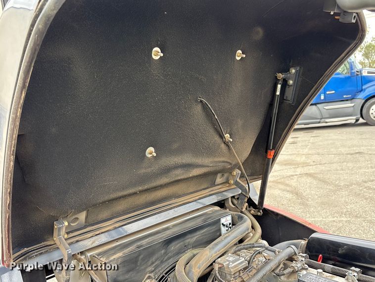 image for item YA1014 Tailift PFG25 forklift