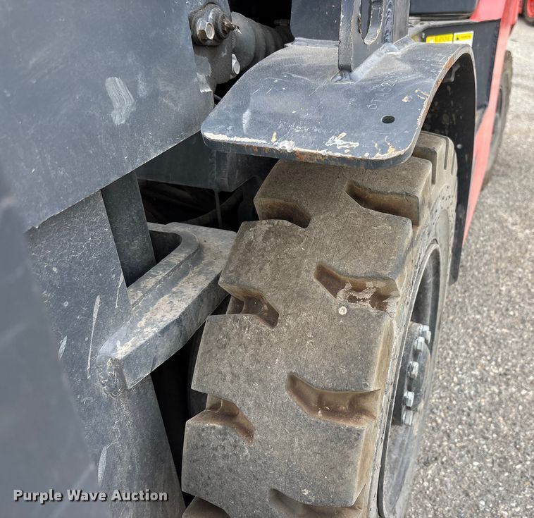 image for item YA1014 Tailift PFG25 forklift