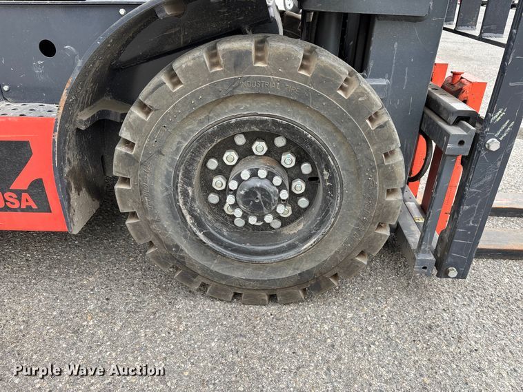 image for item YA1014 Tailift PFG25 forklift