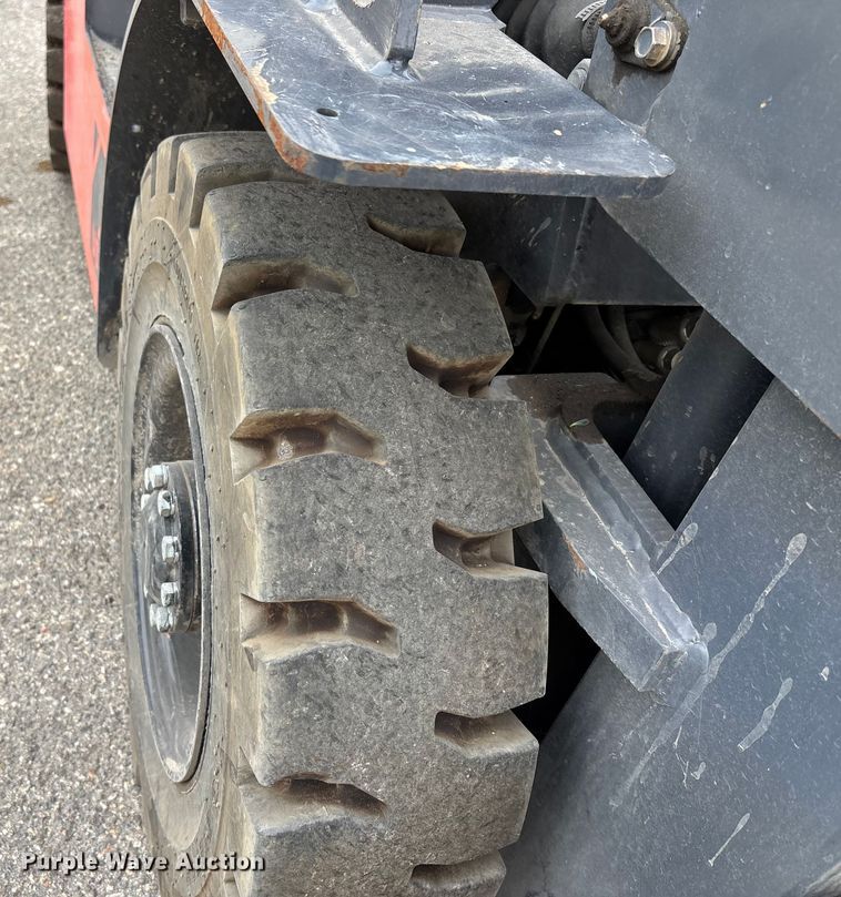 image for item YA1014 Tailift PFG25 forklift