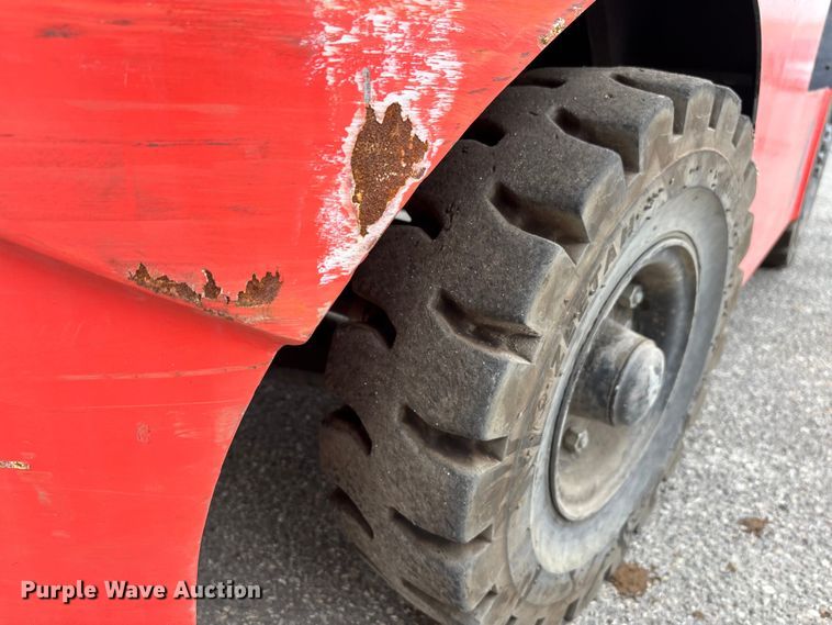 image for item YA1014 Tailift PFG25 forklift