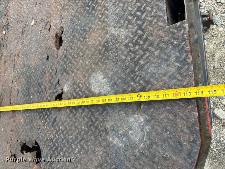 image for item YA1187 2016 Chevrolet Silverado 3500HD flatbed pickup truck