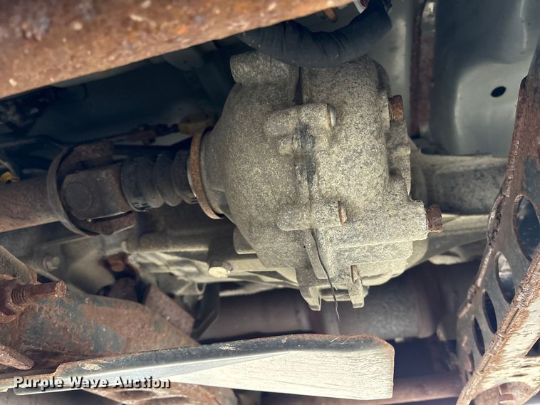 image for item YA1187 2016 Chevrolet Silverado 3500HD flatbed pickup truck