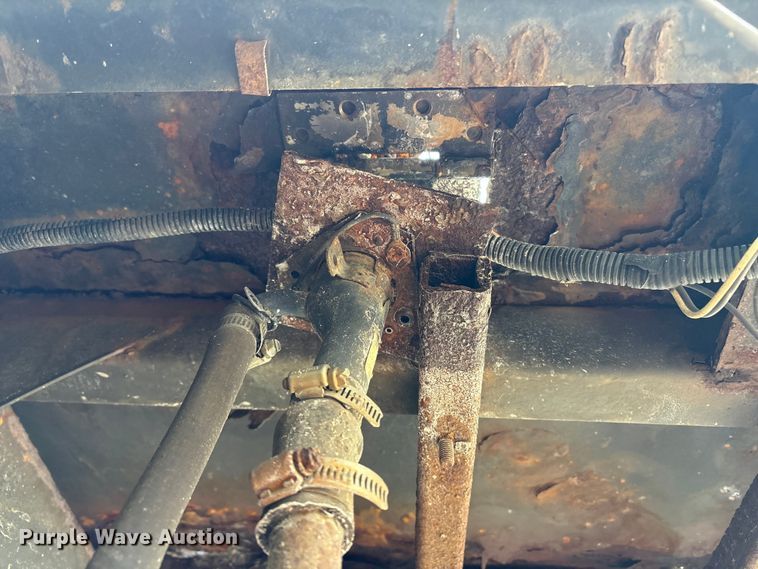 image for item YA1187 2016 Chevrolet Silverado 3500HD flatbed pickup truck