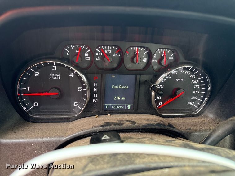 image for item YA1187 2016 Chevrolet Silverado 3500HD flatbed pickup truck