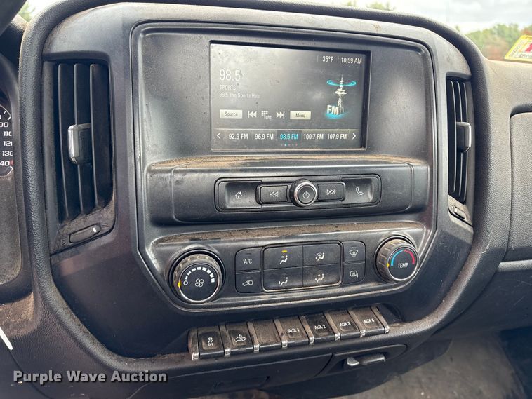 image for item YA1187 2016 Chevrolet Silverado 3500HD flatbed pickup truck