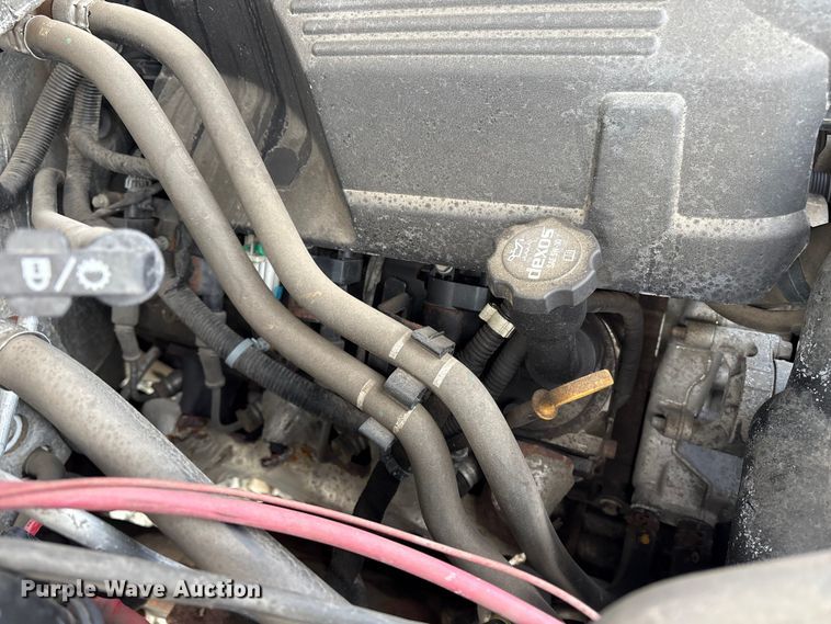 image for item YA1187 2016 Chevrolet Silverado 3500HD flatbed pickup truck