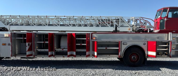 image for item YA1212 2000 Freightliner FL112 tractor-drawn aerial fire truck