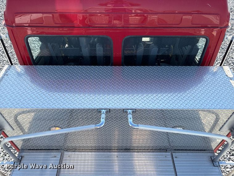 image for item YA1212 2000 Freightliner FL112 tractor-drawn aerial fire truck