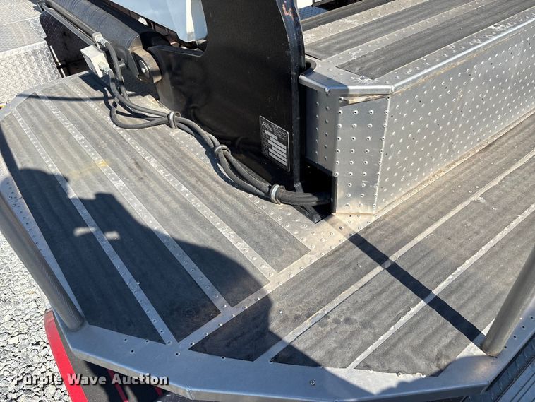 image for item YA1212 2000 Freightliner FL112 tractor-drawn aerial fire truck