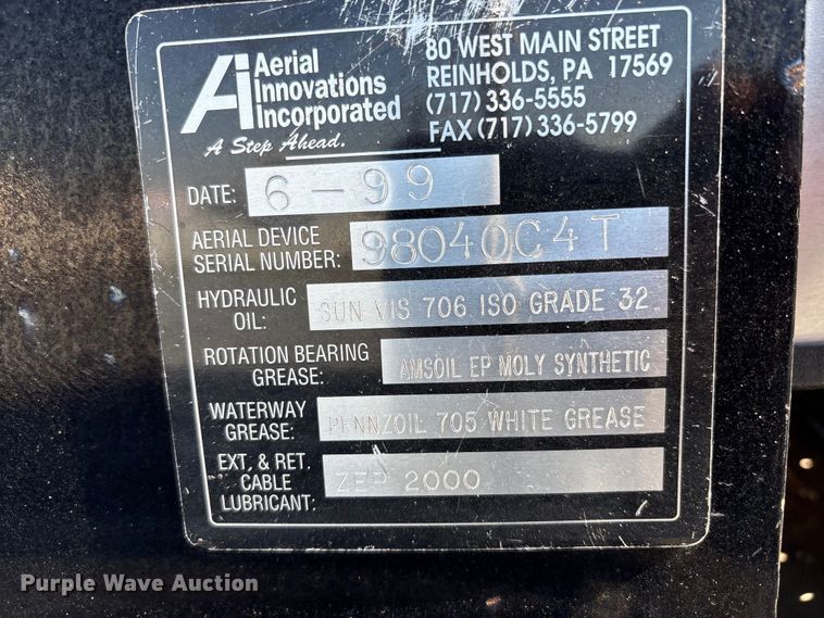 image for item YA1212 2000 Freightliner FL112 tractor-drawn aerial fire truck