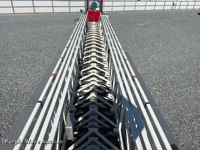 image for item YA1212 2000 Freightliner FL112 tractor-drawn aerial fire truck