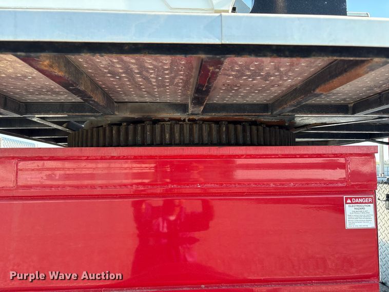 image for item YA1212 2000 Freightliner FL112 tractor-drawn aerial fire truck