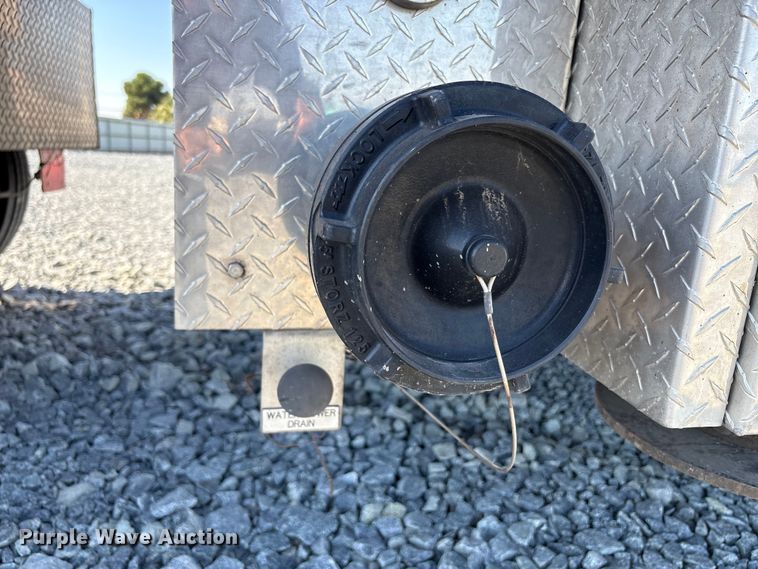 image for item YA1212 2000 Freightliner FL112 tractor-drawn aerial fire truck