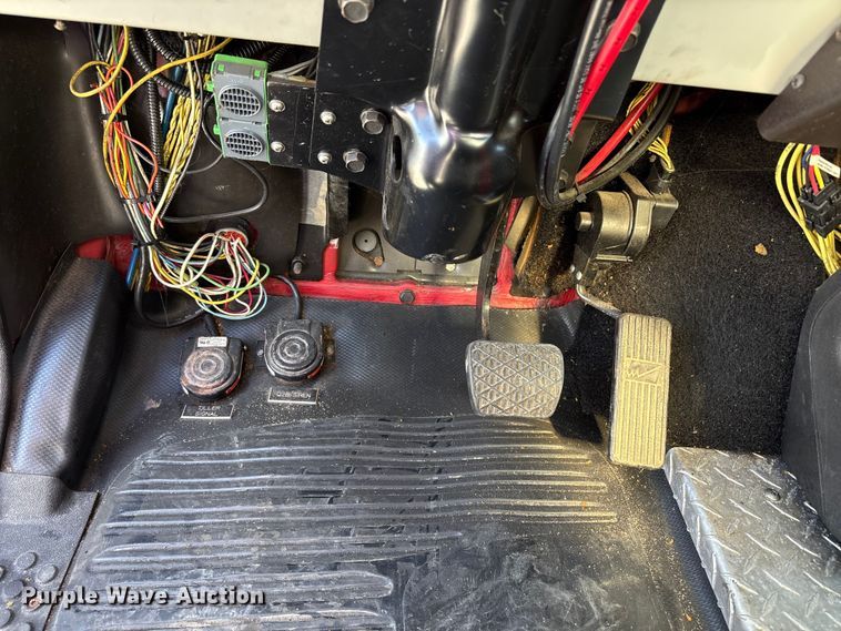 image for item YA1212 2000 Freightliner FL112 tractor-drawn aerial fire truck