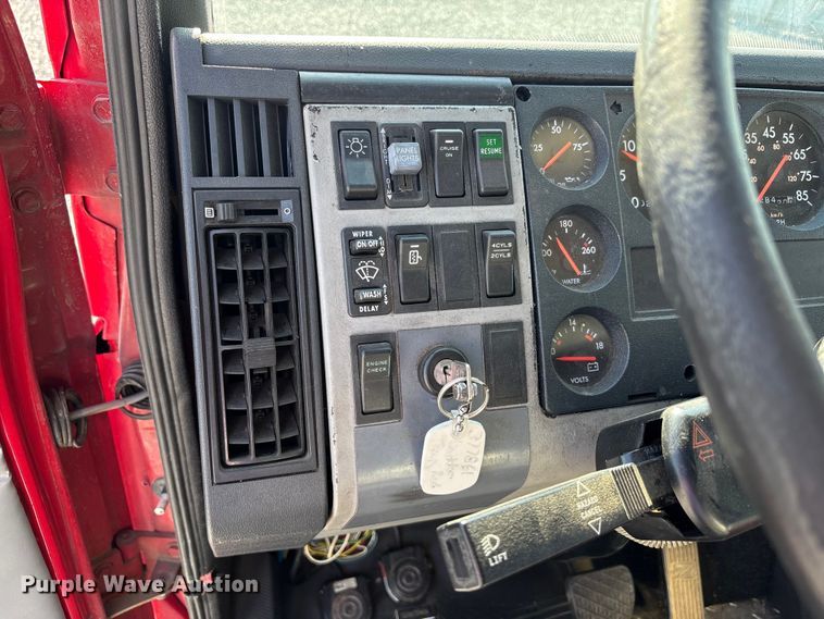 image for item YA1212 2000 Freightliner FL112 tractor-drawn aerial fire truck