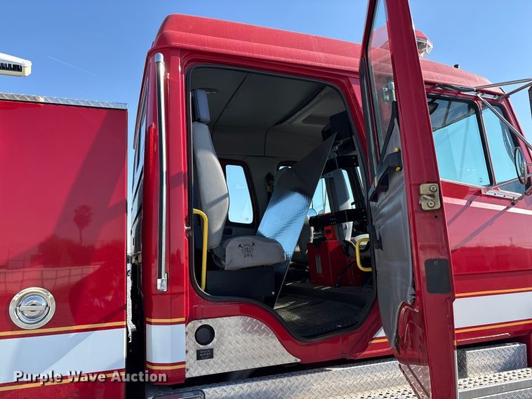 image for item YA1212 2000 Freightliner FL112 tractor-drawn aerial fire truck