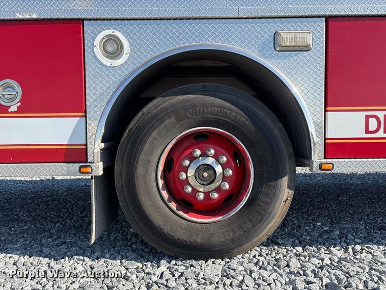 image for item YA1212 2000 Freightliner FL112 tractor-drawn aerial fire truck