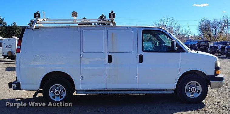 image for item YA1397 2014 GMC Savana G2500 van