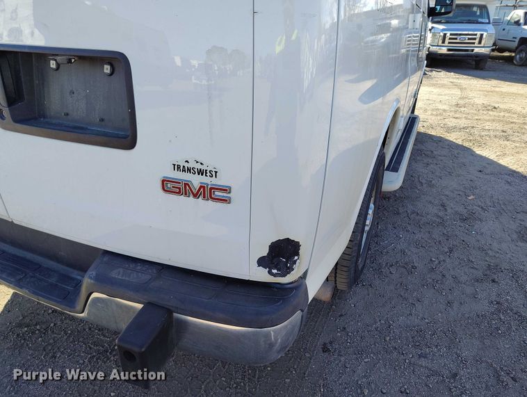 image for item YA1397 2014 GMC Savana G2500 van