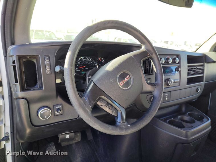 image for item YA1397 2014 GMC Savana G2500 van