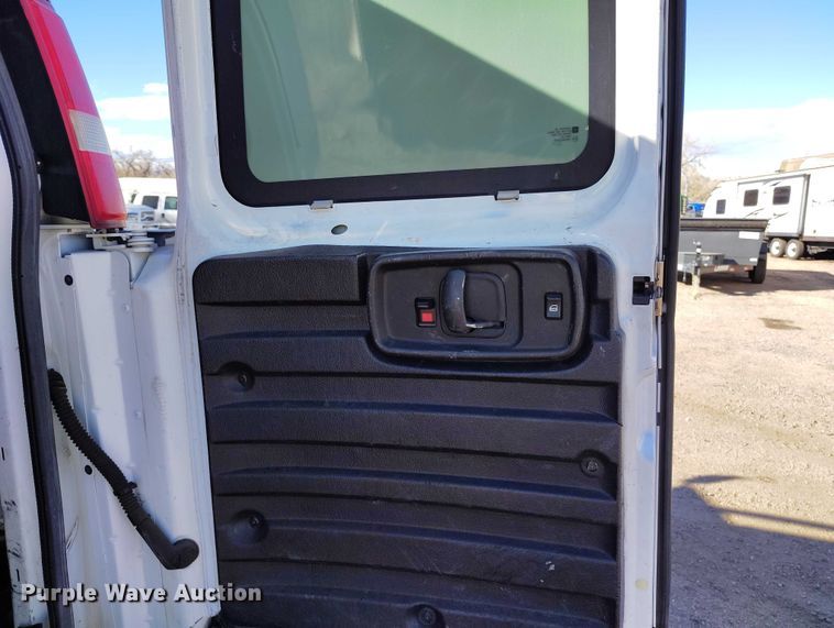 image for item YA1397 2014 GMC Savana G2500 van