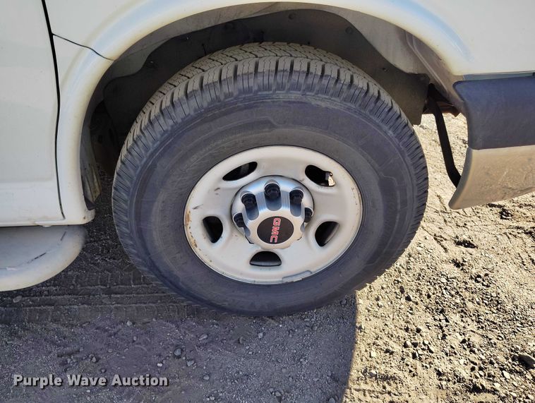 image for item YA1397 2014 GMC Savana G2500 van