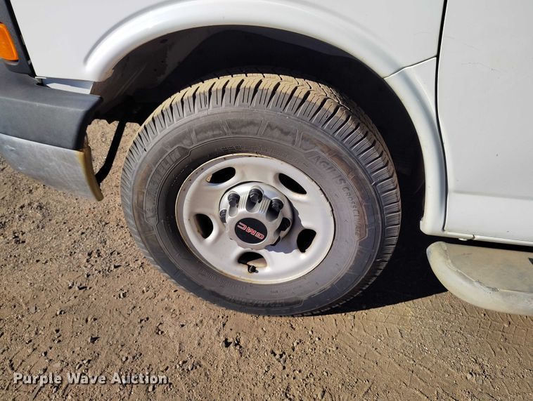 image for item YA1397 2014 GMC Savana G2500 van