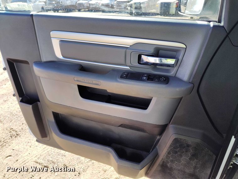 image for item YA1398 2015 RAM 1500 pickup truck