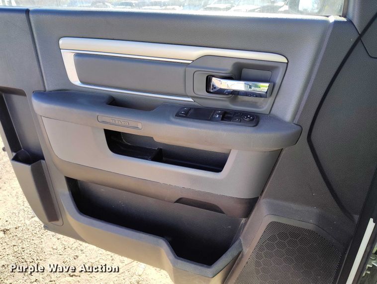 image for item YA1399 2015 RAM 1500 pickup truck