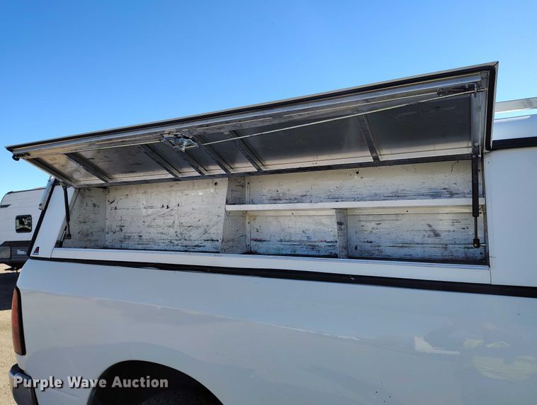 image for item YA1400 2016 RAM 1500 pickup truck