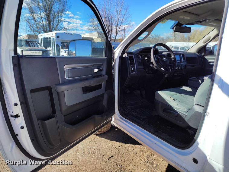 image for item YA1400 2016 RAM 1500 pickup truck