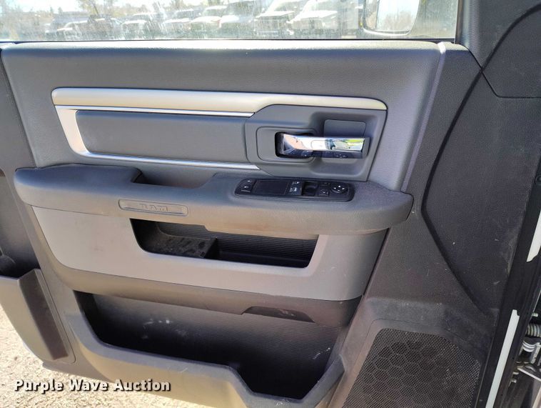 image for item YA1400 2016 RAM 1500 pickup truck