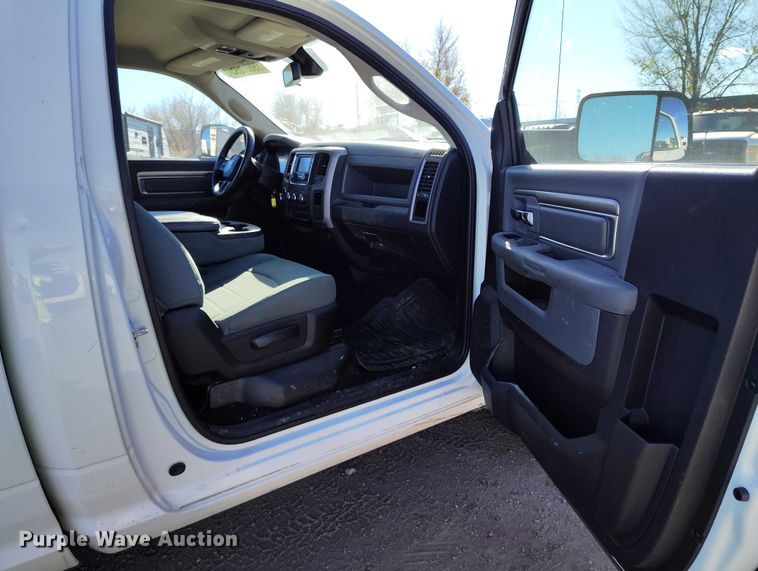 image for item YA1400 2016 RAM 1500 pickup truck