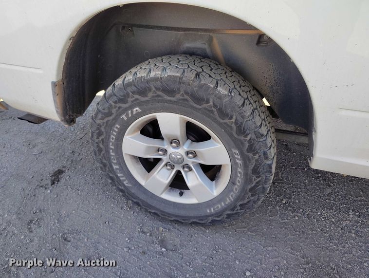 image for item YA1400 2016 RAM 1500 pickup truck