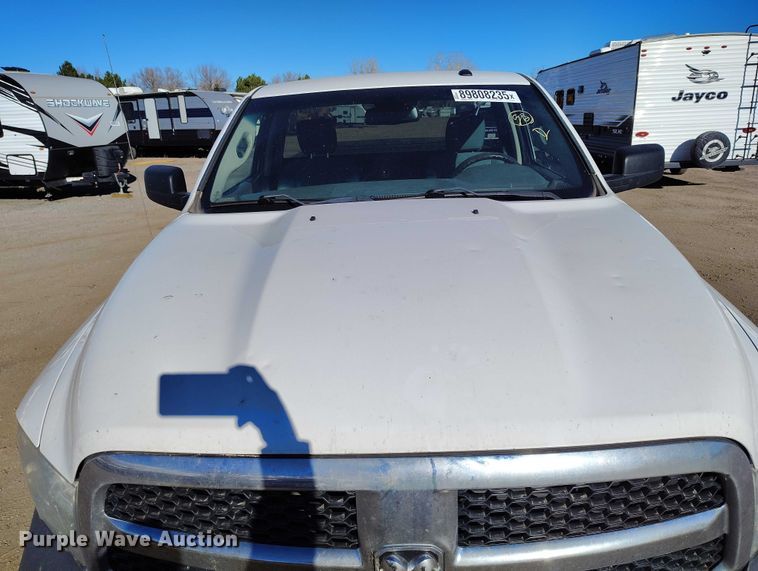 image for item YA1401 2016 RAM 1500 pickup truck