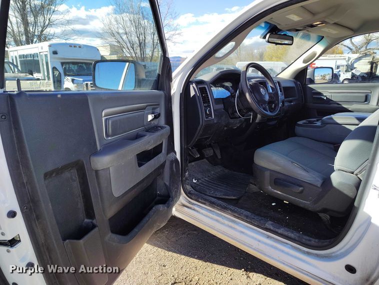 image for item YA1401 2016 RAM 1500 pickup truck