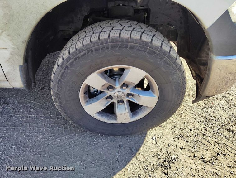 image for item YA1401 2016 RAM 1500 pickup truck