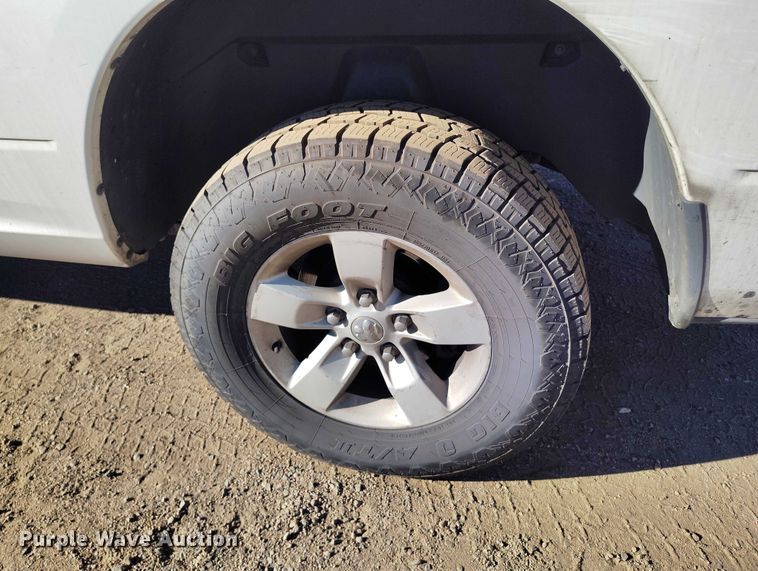 image for item YA1401 2016 RAM 1500 pickup truck