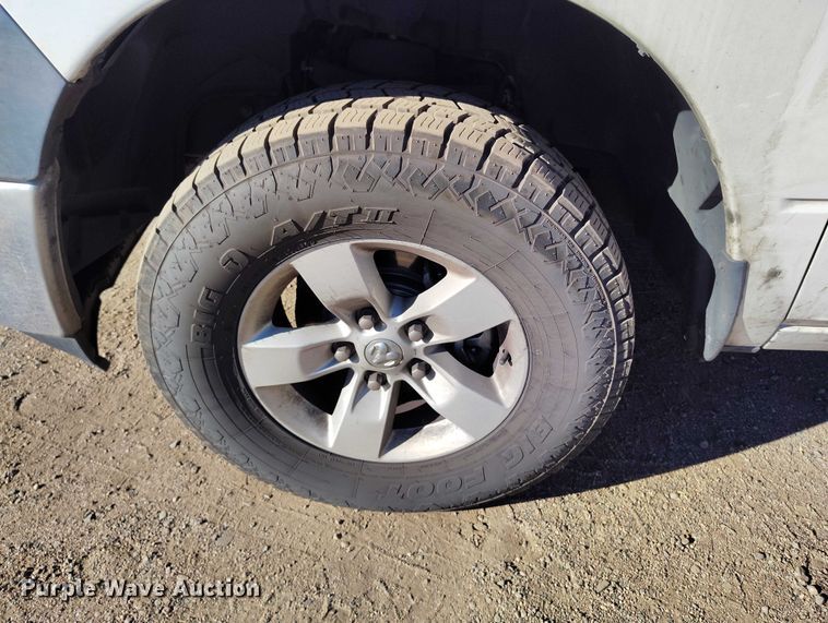 image for item YA1401 2016 RAM 1500 pickup truck