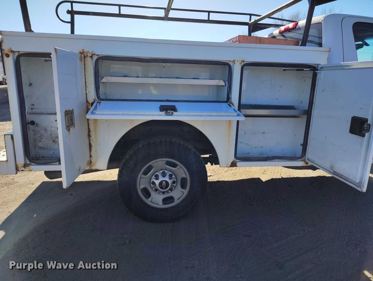 image for item YA1402 2016 Chevrolet Silverado 2500HD utility bed pickup truck