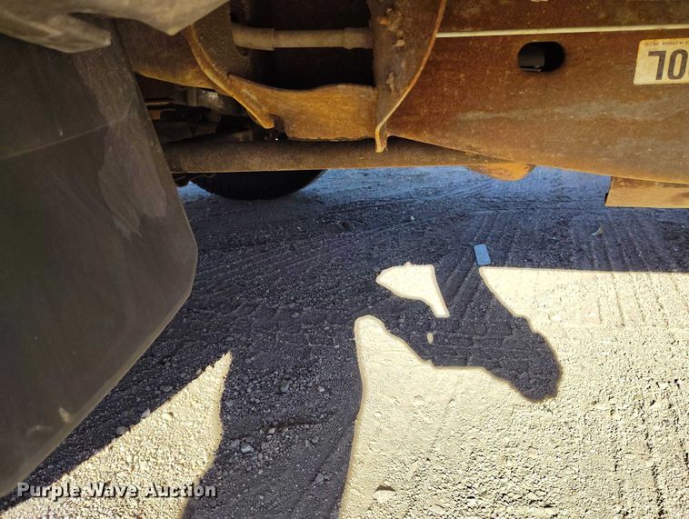 image for item YA1402 2016 Chevrolet Silverado 2500HD utility bed pickup truck