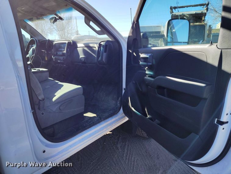 image for item YA1402 2016 Chevrolet Silverado 2500HD utility bed pickup truck