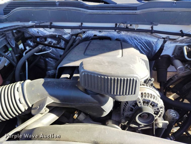 image for item YA1402 2016 Chevrolet Silverado 2500HD utility bed pickup truck