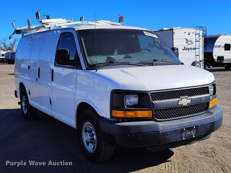 image for item YA1403 2016 Chevrolet Express 2500 van