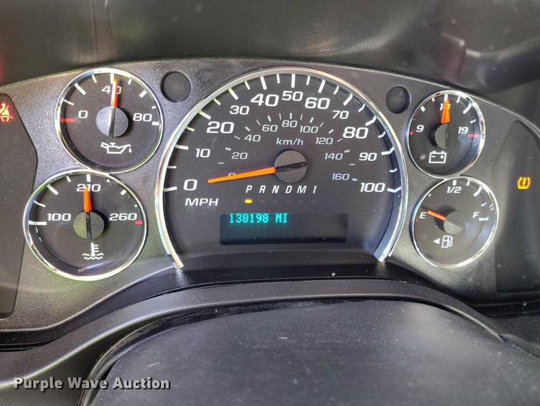 image for item YA1403 2016 Chevrolet Express 2500 van