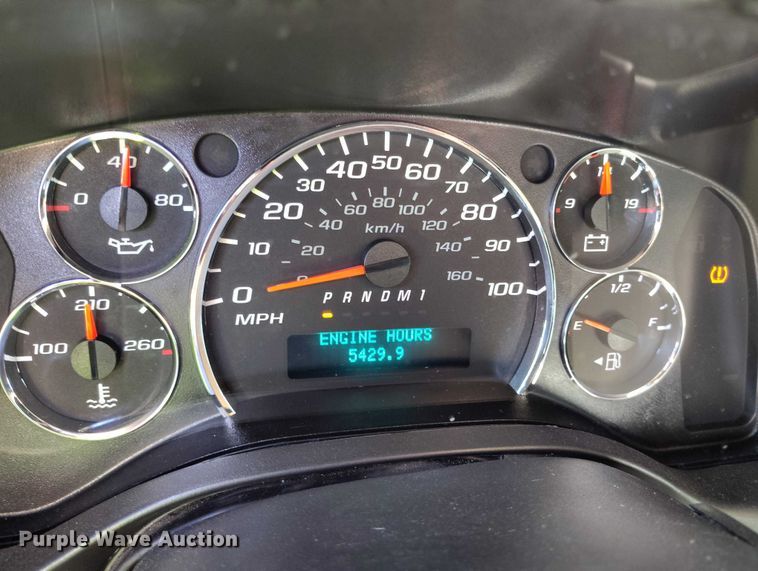 image for item YA1403 2016 Chevrolet Express 2500 van