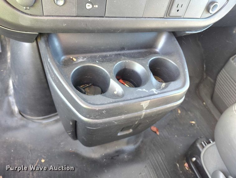 image for item YA1403 2016 Chevrolet Express 2500 van