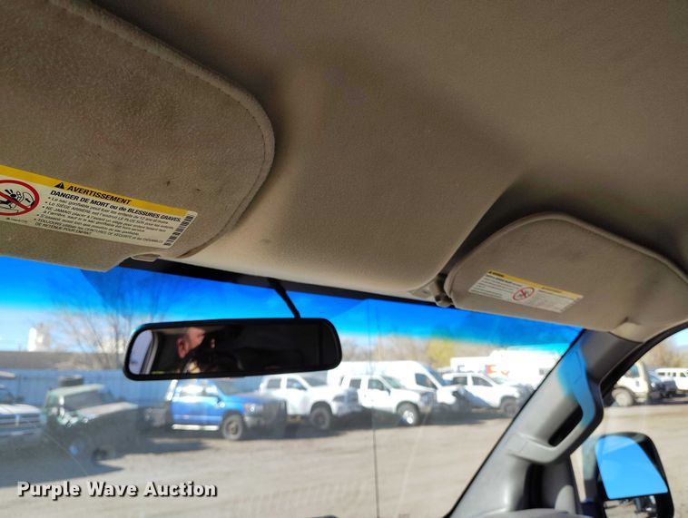 image for item YA1403 2016 Chevrolet Express 2500 van