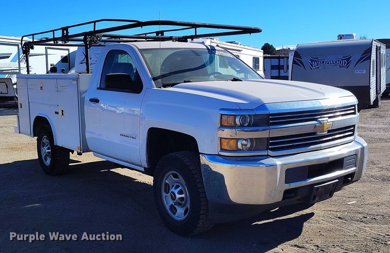 image for item YA1404 2018 Chevrolet Silverado 2500HD utility bed pickup truck